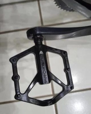 Pedal ultra ligero para bicicleta de montaña, antideslizante, aleación de aluminio. Visita nuestra web www.itbikes.cl y equipate con nosotros! 🚴‍♀️💨 #instachile #instasantiago #ciclismochile #maipupedalea #pedalea #ciclismo #itbikesstore