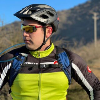 Equipate con nosotros!! Indumentaria accesorios todo para el ciclista. Visita nuestra web www.itbikes.cl 🚴🏼‍♂️💨